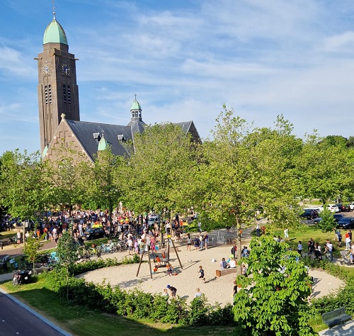 Het Willem-Alexanderpark was het decor voor de Avondvierdaagse van Teteringen